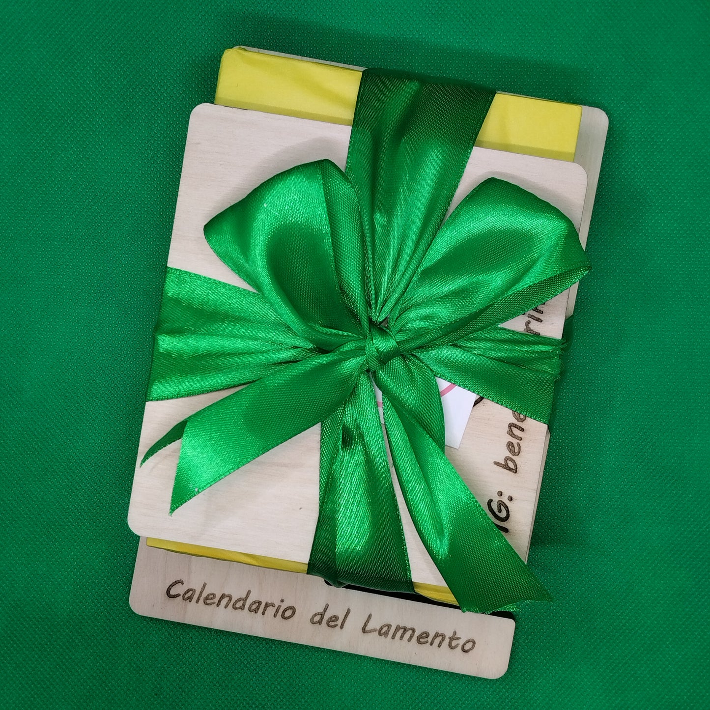 Calendario del Lamento 2026 da tavolo con supporto