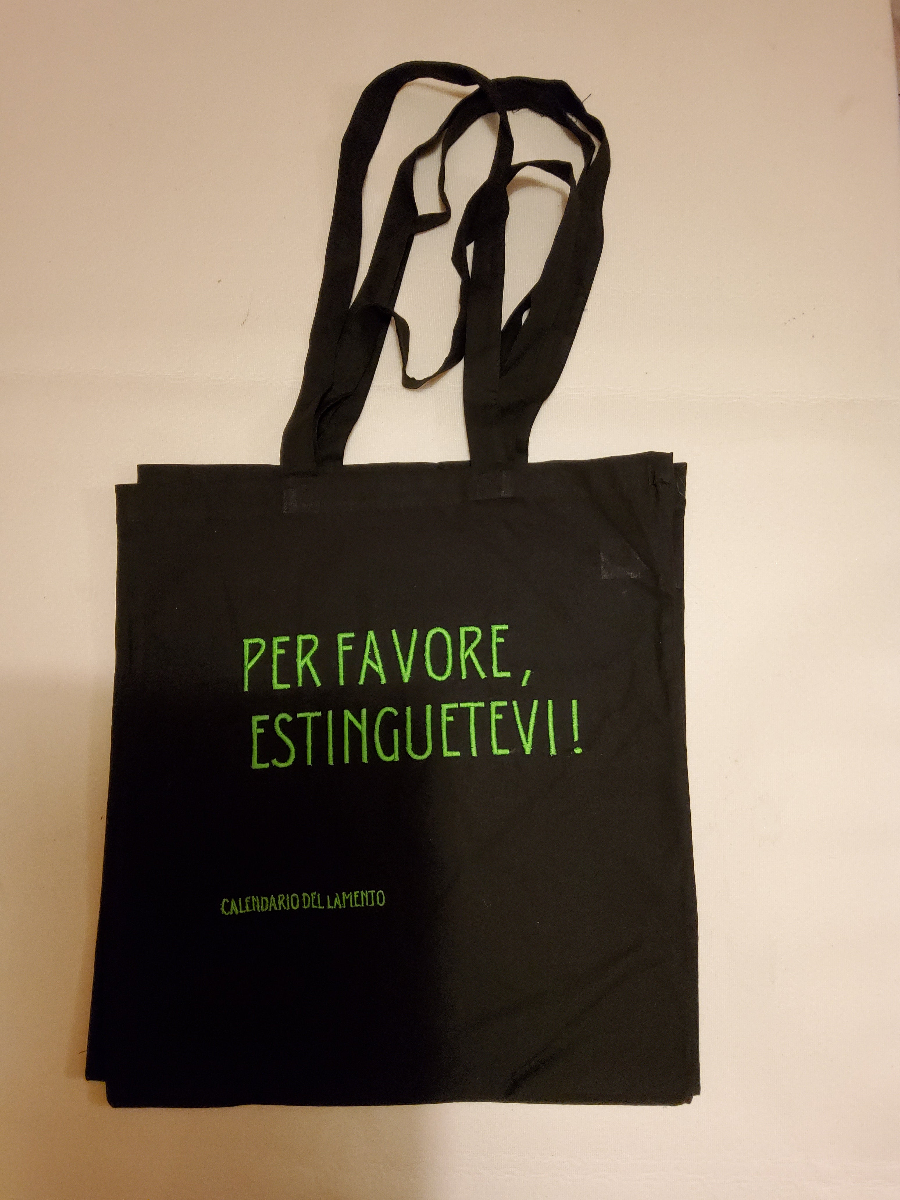 Lamento a Spalla - Nero. Ricamato. Definitivo.