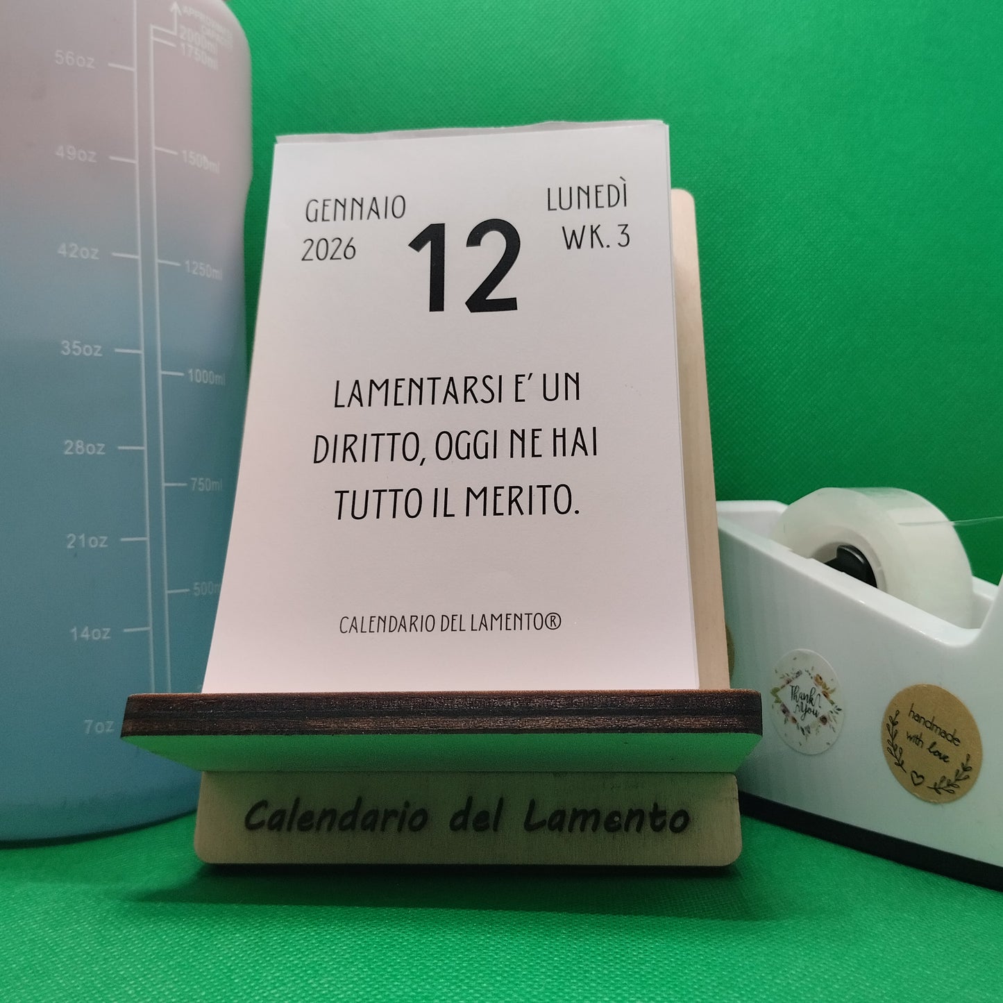 Calendario del Lamento 2026 da tavolo con supporto
