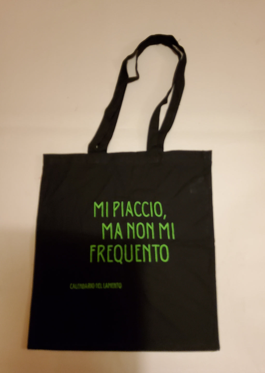 Lamento a Spalla - Nero. Ricamato. Definitivo.